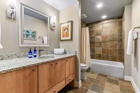 2224 Portico Green Wayzata MN 55391