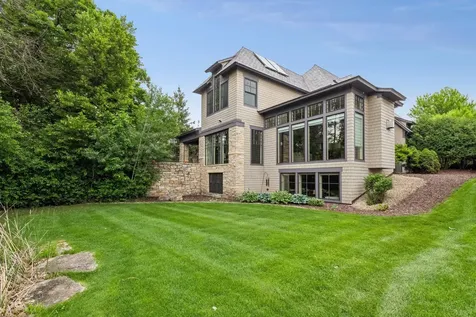 2224 Portico Green Wayzata MN 55391