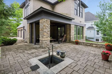 2224 Portico Green Wayzata MN 55391