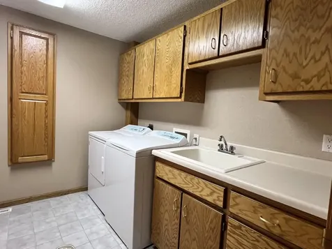 1500 Mc Auliffe Place NW Alexandria MN 56308
