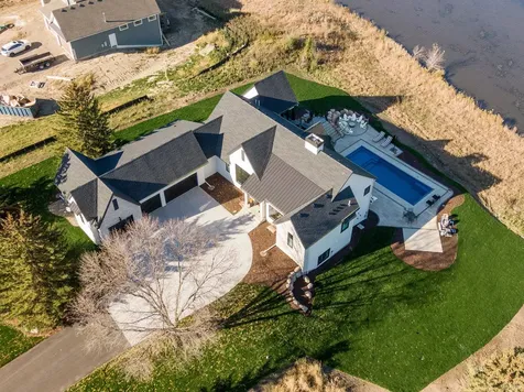 730 Lakeview Parkway Mound MN 55364