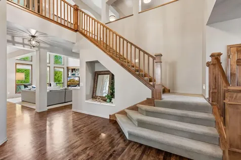 1800 Carriage Drive Victoria MN 55386