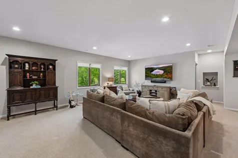 1800 Carriage Drive Victoria MN 55386