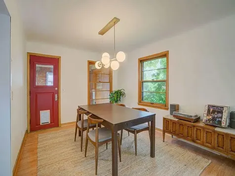 2011 Vincent Avenue N Minneapolis MN 55411