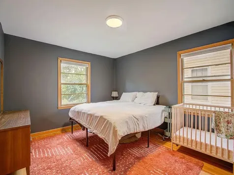 2011 Vincent Avenue N Minneapolis MN 55411