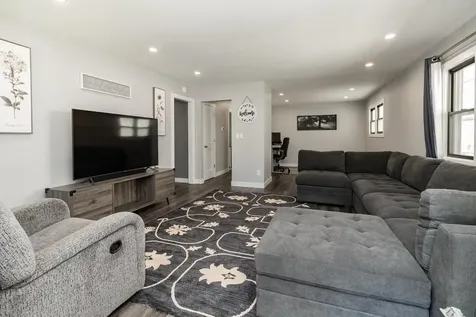 1224 6th Street E Saint Paul MN 55106