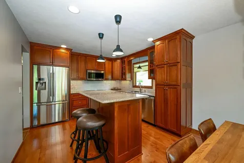 15008 Oakland Avenue Burnsville MN 55306