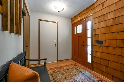 15008 Oakland Avenue Burnsville MN 55306