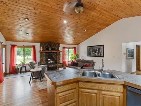 1358 County Road 17 SW Pequot Lakes MN 56472