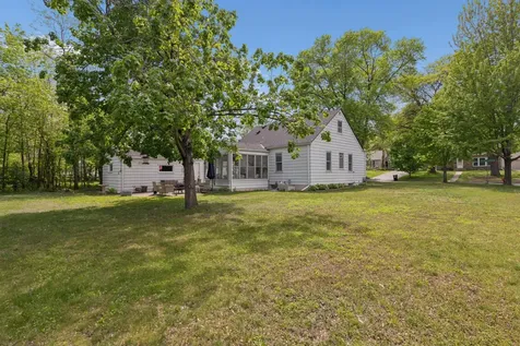 133 Ridgewood Drive Hopkins MN 55343