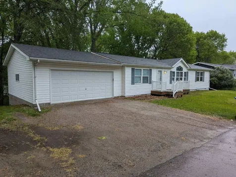 2207 Robin Lane Buffalo MN 55313