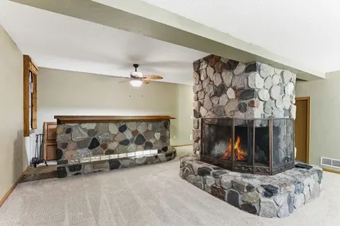 2133 Trumble Court Chaska MN 55318