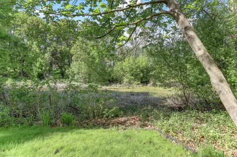 2133 Trumble Court Chaska MN 55318