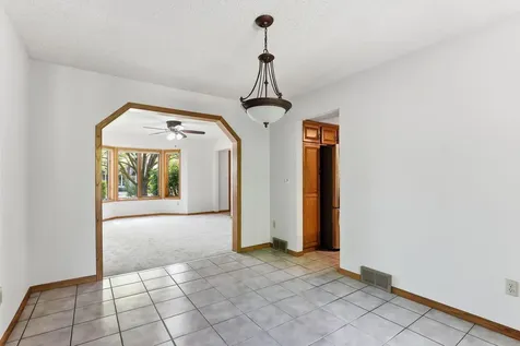 2133 Trumble Court Chaska MN 55318