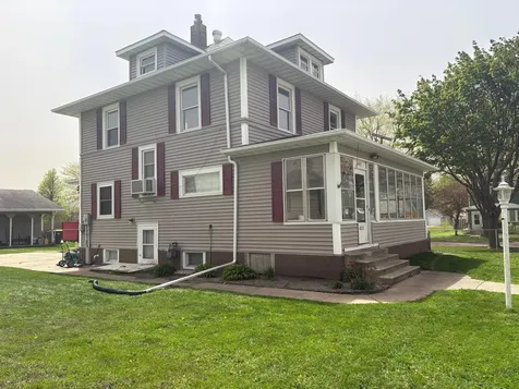 602 7th Avenue N Saint James MN 56081