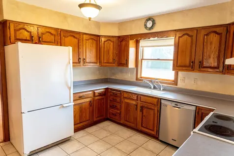 1216 Parkside Drive Marshall MN 56258
