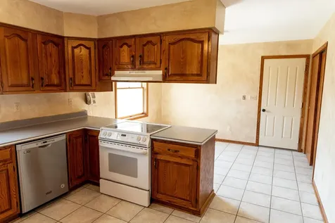 1216 Parkside Drive Marshall MN 56258