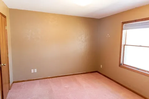 1216 Parkside Drive Marshall MN 56258
