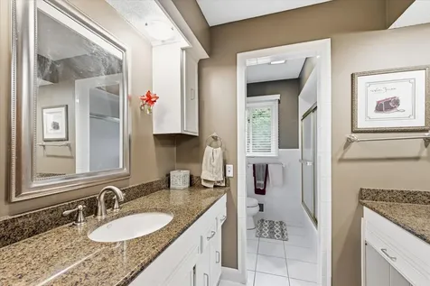 1484 Crest Drive Chaska MN 55318
