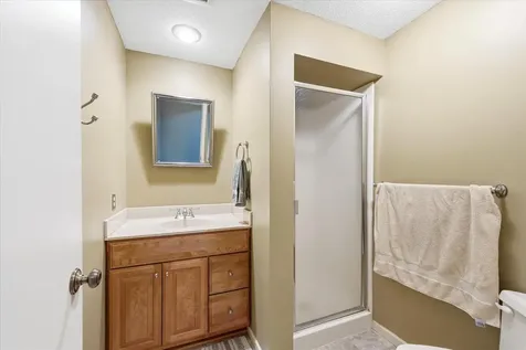 1484 Crest Drive Chaska MN 55318