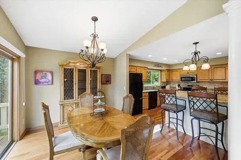 1484 Crest Drive Chaska MN 55318