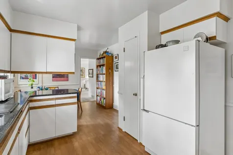 1605 Edgcumbe Road Saint Paul MN 55116