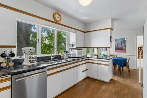 1605 Edgcumbe Road Saint Paul MN 55116
