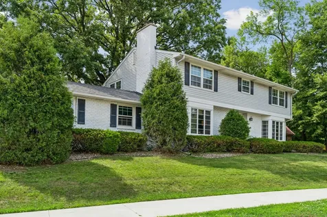 1605 Edgcumbe Road Saint Paul MN 55116