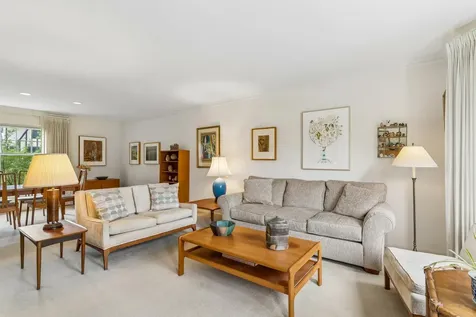 1605 Edgcumbe Road Saint Paul MN 55116