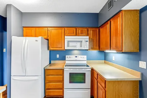 198 6th Street E Saint Paul MN 55101