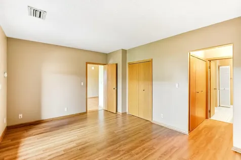 198 6th Street E Saint Paul MN 55101