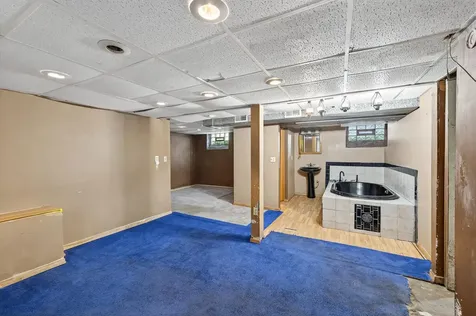 834 Iroquois Avenue Saint Paul MN 55119