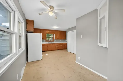 834 Iroquois Avenue Saint Paul MN 55119