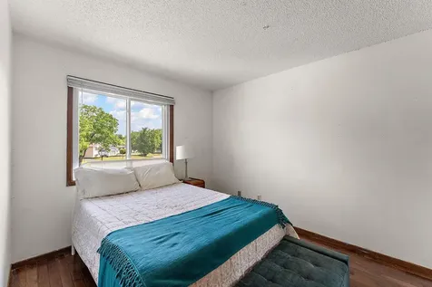 4513 Scott Trail Eagan MN 55122
