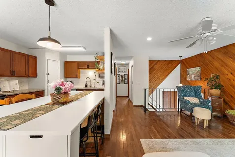 4513 Scott Trail Eagan MN 55122