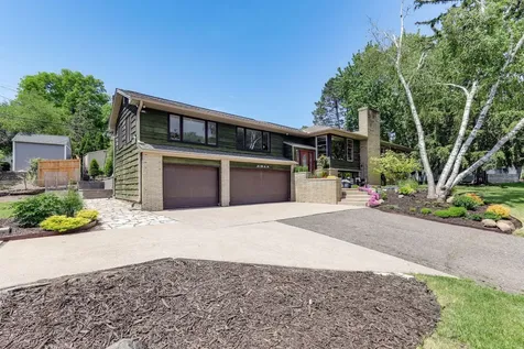 2011 Toledo Avenue N Golden Valley MN 55422