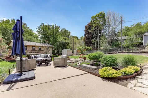 2011 Toledo Avenue N Golden Valley MN 55422