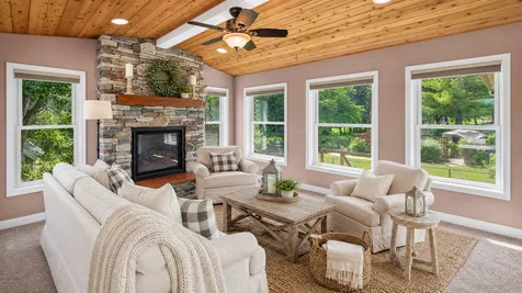 9391 Newcastle Road Woodbury MN 55125