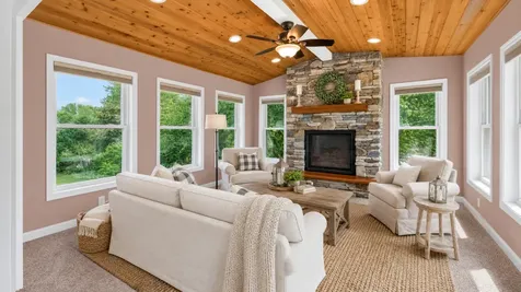 9391 Newcastle Road Woodbury MN 55125