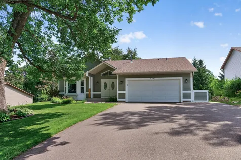 9391 Newcastle Road Woodbury MN 55125