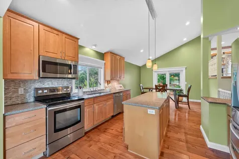 9391 Newcastle Road Woodbury MN 55125