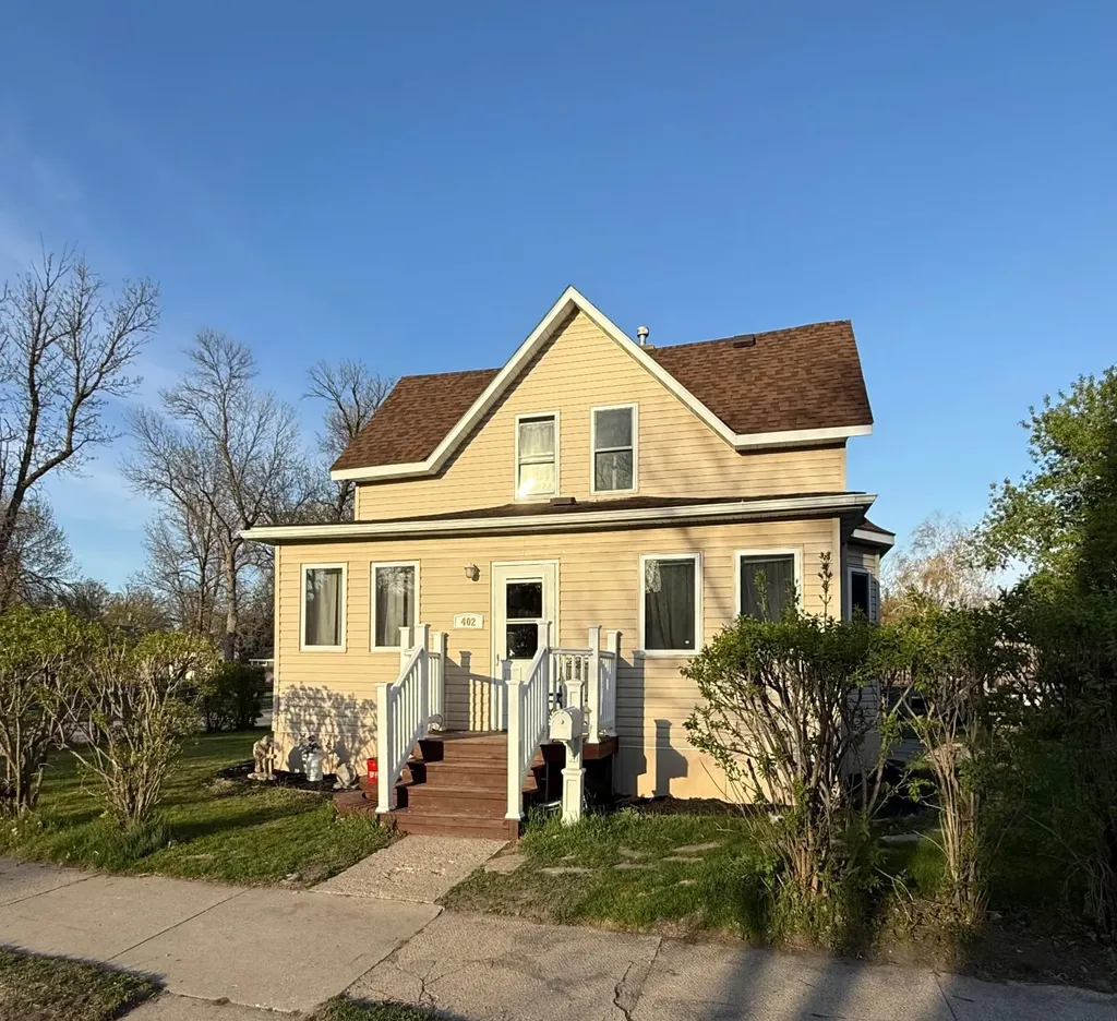 402 Saint Paul Avenue S Thief River Falls MN 56701
