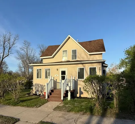 402 Saint Paul Avenue S Thief River Falls MN 56701