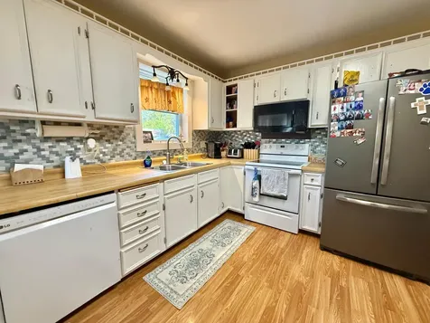 402 Saint Paul Avenue S Thief River Falls MN 56701