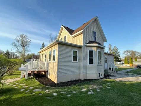402 Saint Paul Avenue S Thief River Falls MN 56701