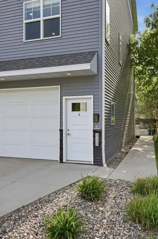 911 7th Street N Fargo ND 58102