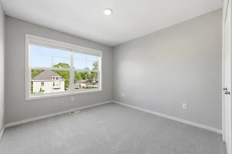 911 7th Street N Fargo ND 58102