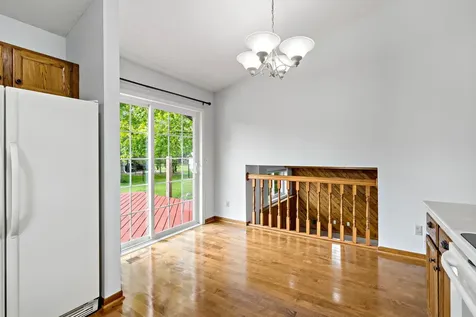 979 Pointe Way Eagan MN 55123
