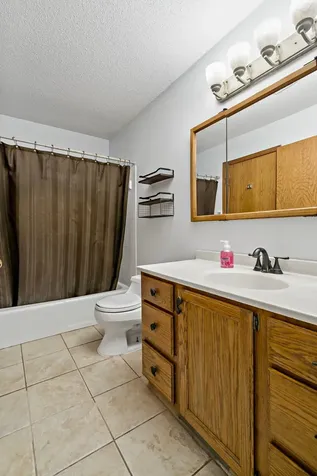 979 Pointe Way Eagan MN 55123