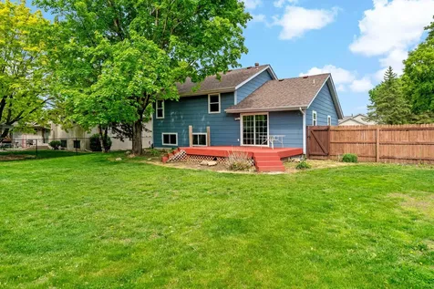 979 Pointe Way Eagan MN 55123